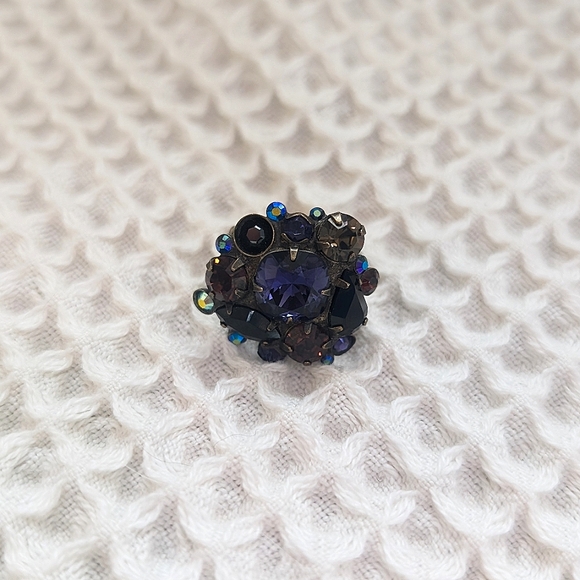 Sorrelli Vintage Cocktail Multi-Color Crystal Ring - Picture 3 of 6